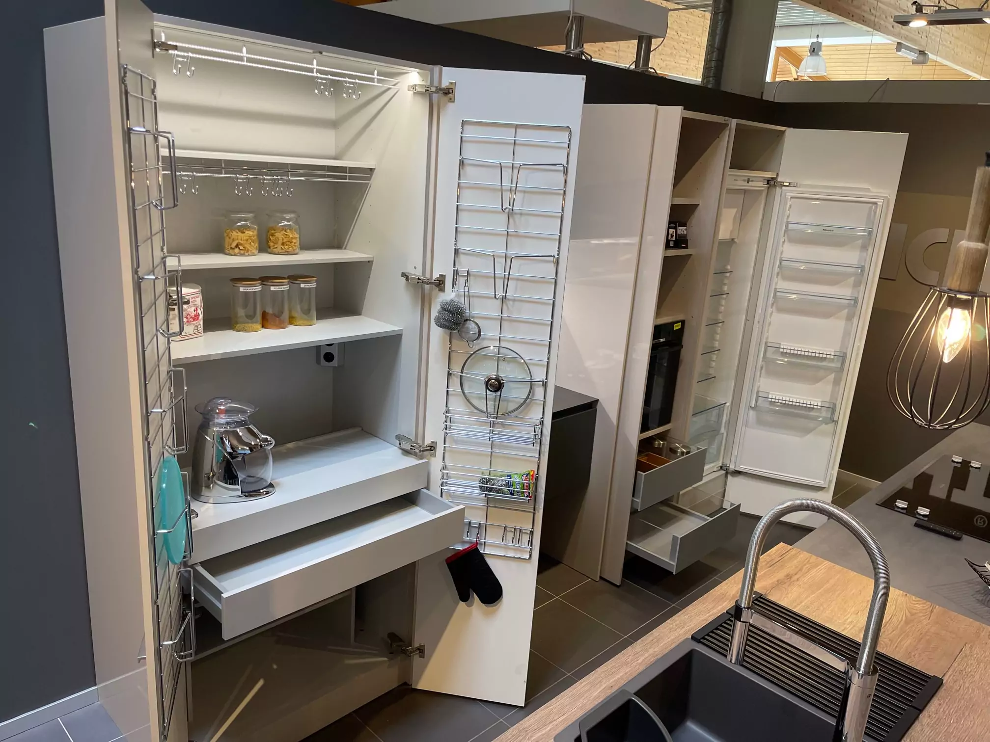 LEICHT-Küche Ikono Koje 39 – Bild 3