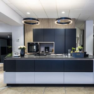 E43 Concept Polymere Front schwarz